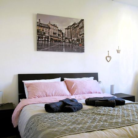 Domus Mea Apartment Domodossola Bagian luar foto