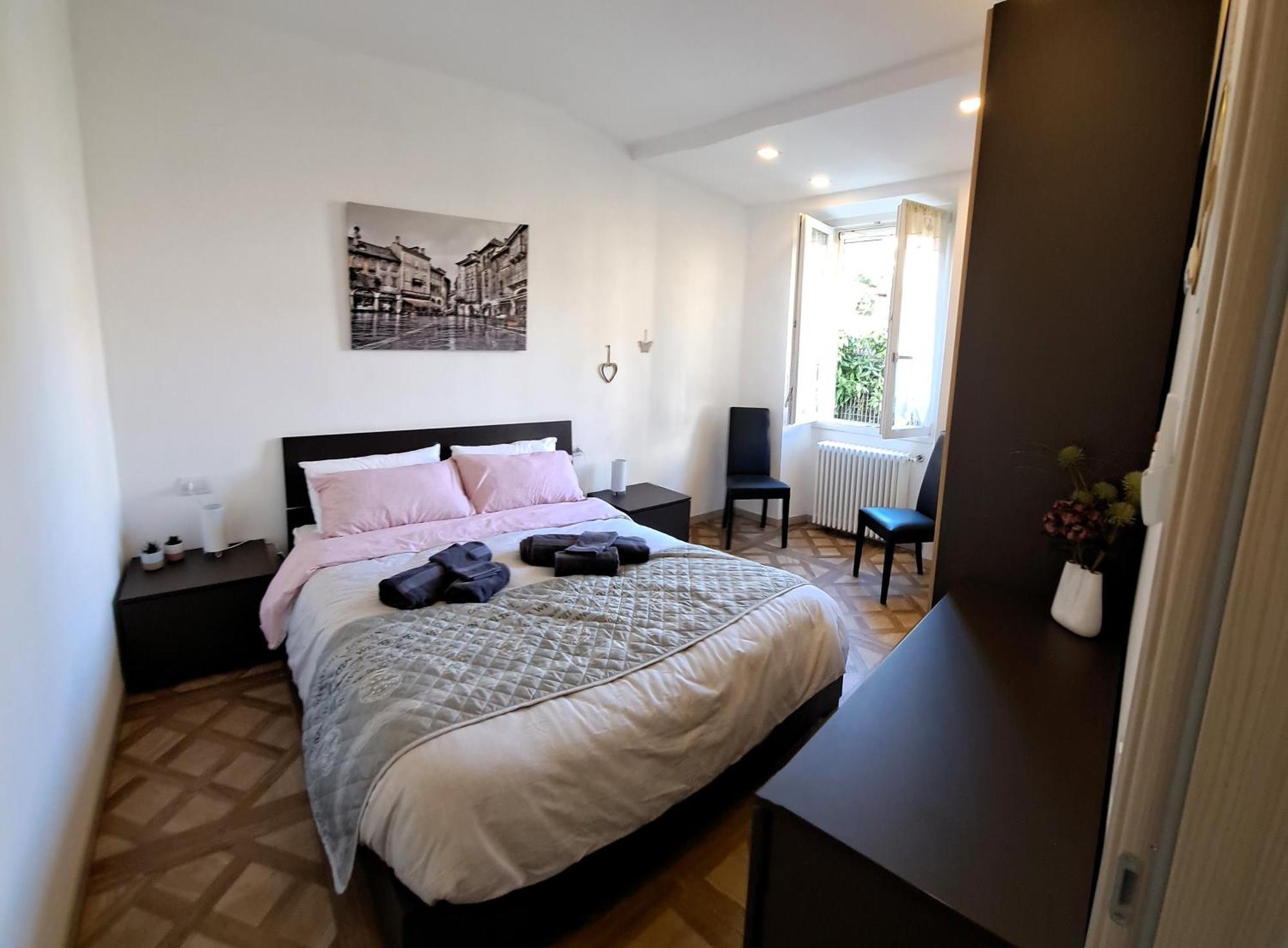 Domus Mea Apartment Domodossola Bagian luar foto