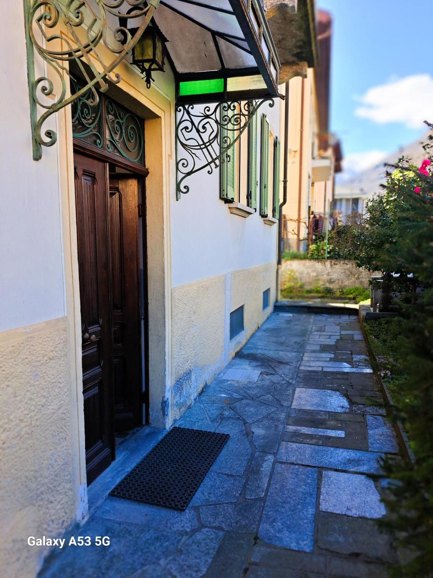 Domus Mea Apartment Domodossola Bagian luar foto